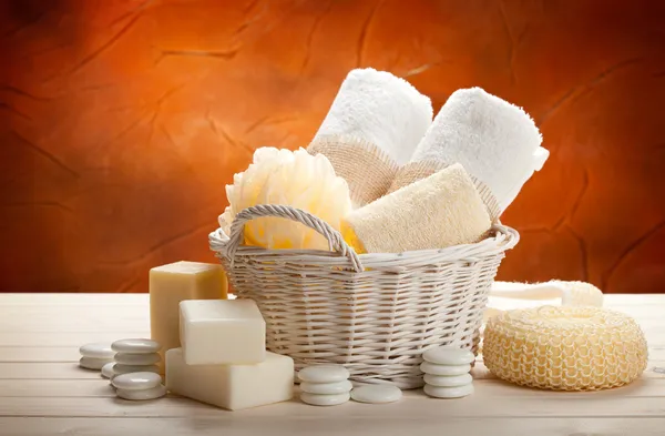 Hygiene - Handtücher, Schwamm und Seifenblase — Stockfoto