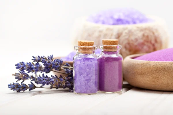 Spa och wellness - Lavendel mineraler — Stockfoto