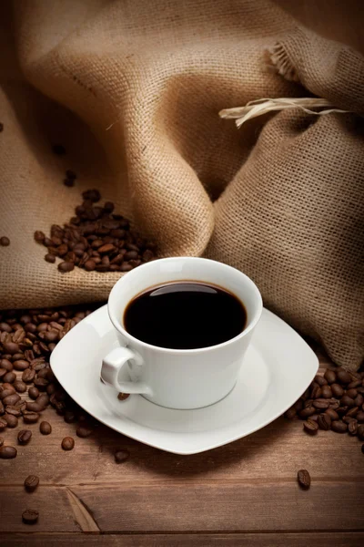 Чашка черного кофе — стоковое фото