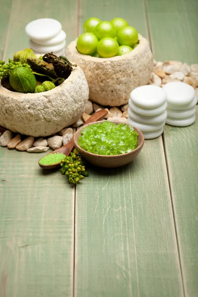 Material de spa - minerais para aromaterapia — Fotografia de Stock