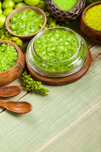 Salt - green minerals for aromatherapy — Stock Photo, Image