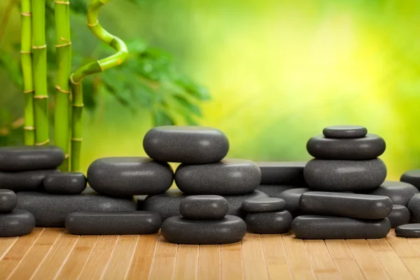 Pedras de massagem — Fotografia de Stock