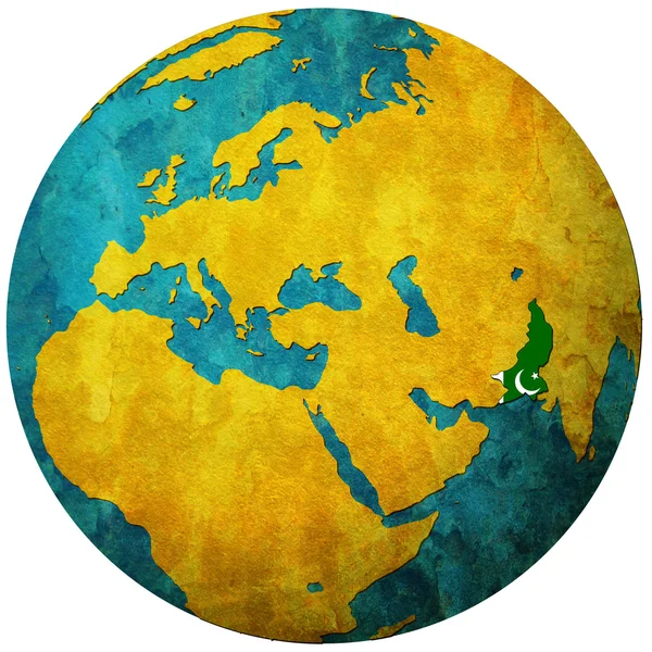 Pakistan flag on globe map — Stock Photo, Image