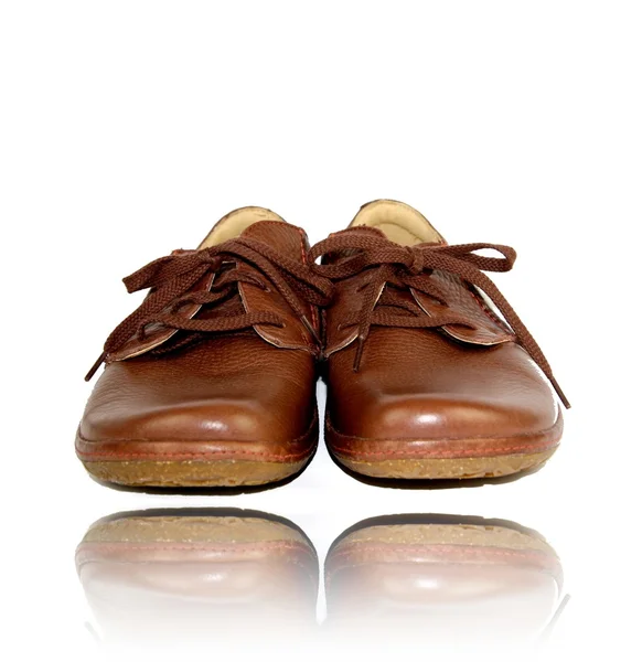 Comfortable Brown Leather Shoes with reflection — Stock Photo, Image