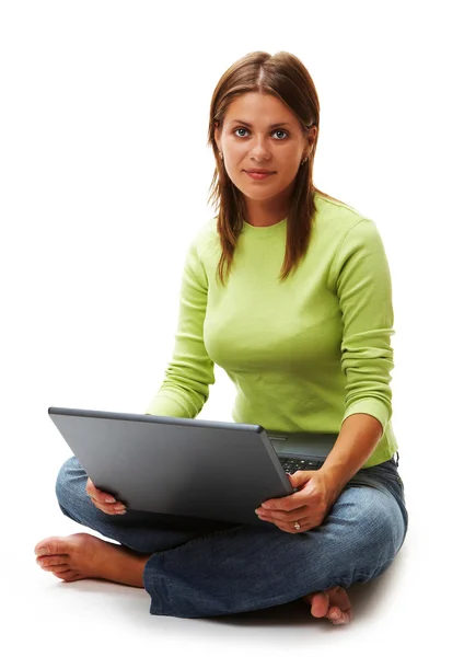 Женщина с ноутбуком — стоковое фото
