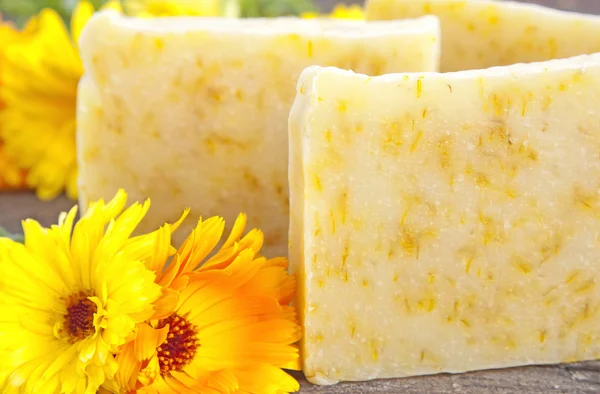 Home-made soap with marigold — Stock Photo, Image