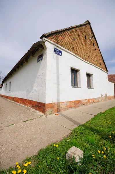Старый дом в Венгрии — стоковое фото