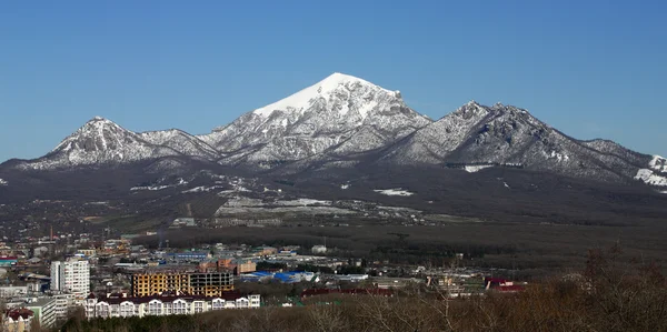 Widok na góry beshtau. — Zdjęcie stockowe