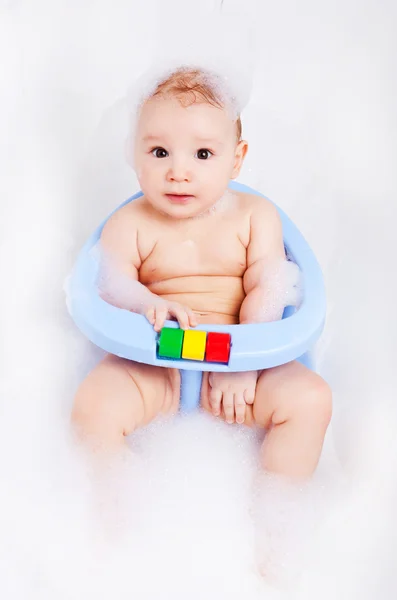 婴儿洗澡 — 图库照片