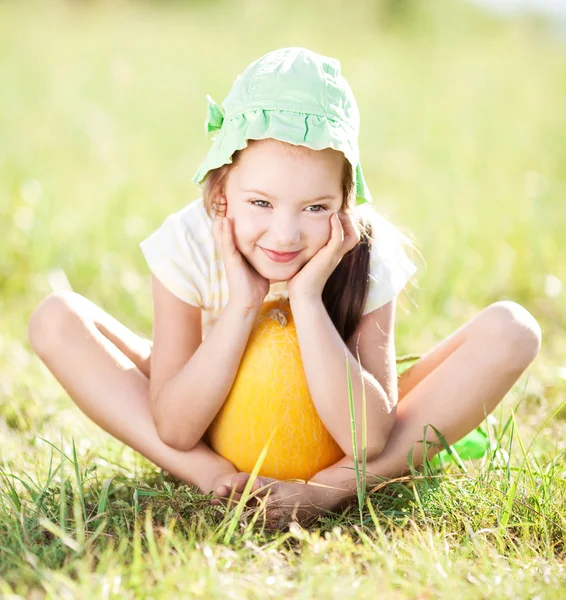Girl with melon — Stock Photo, Image