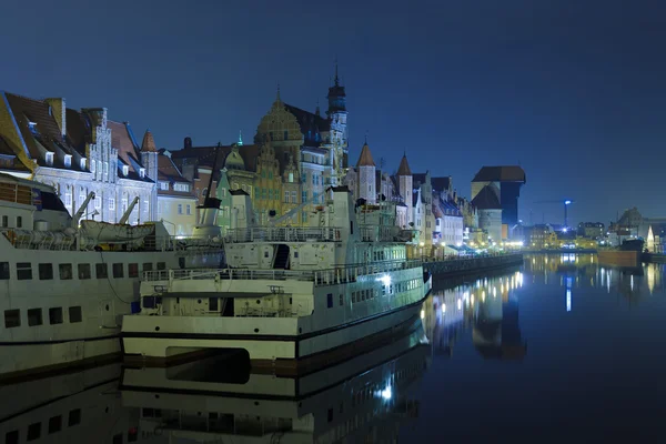 A folyóparti éjjel Gdansk — Stock Fotó