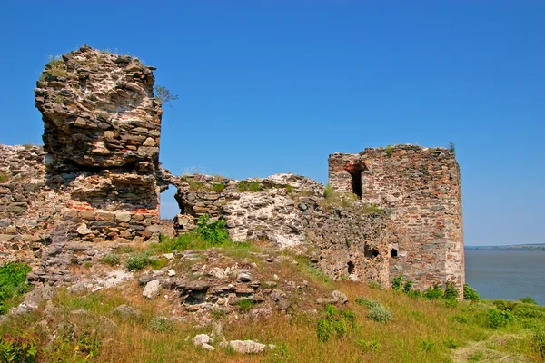 Старые руины — стоковое фото