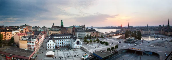 Estocolmo, Suécia amplo panorama ao pôr do sol — Fotografia de Stock