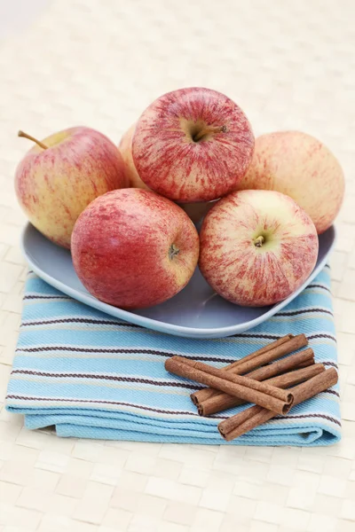 Pommes à la cannelle — Photo