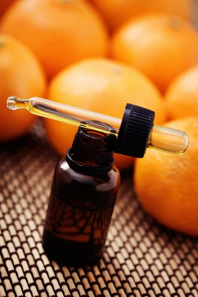 Olio essenziale di mandarino — Foto Stock