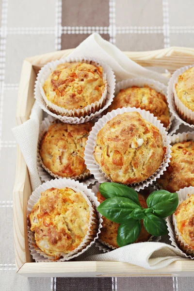 Muffins com presunto e queijo — Fotografia de Stock