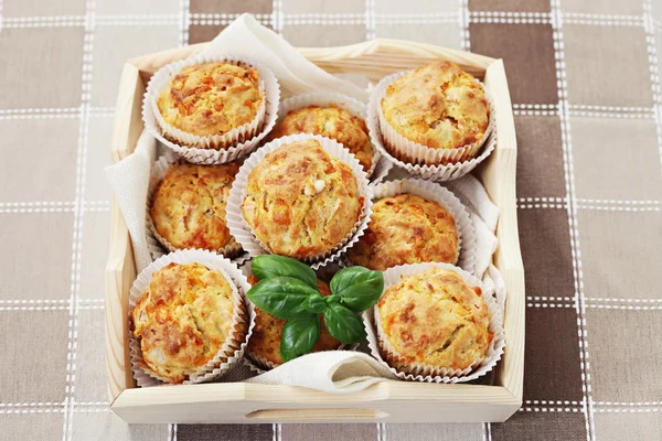 Muffin con prosciutto e formaggio — Foto Stock