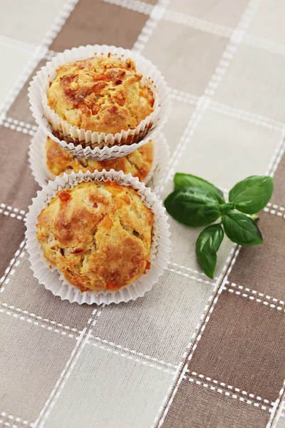 Muffins con jamón y queso — Foto de Stock
