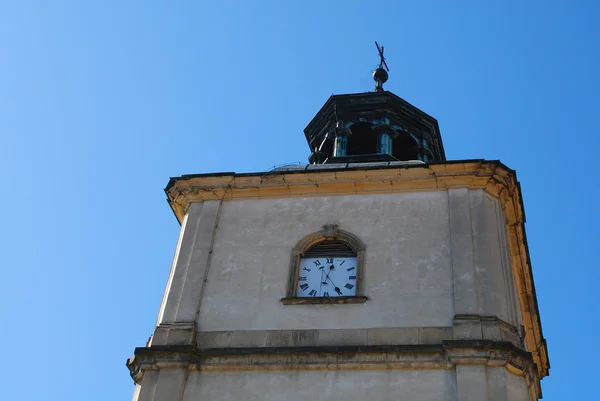 サンドミエシュ、ポーランドの大聖堂の鐘楼 — ストック写真