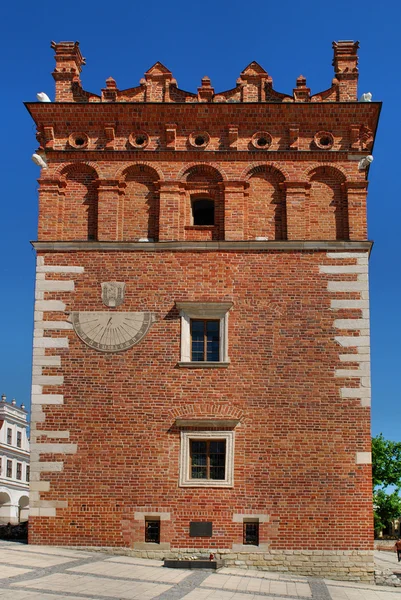 Gamla rådhuset i sandomierz, Polen. — Stockfoto