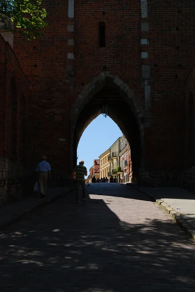 De weergave van sandomierz centrum bij daglicht. Polen. — Stockfoto