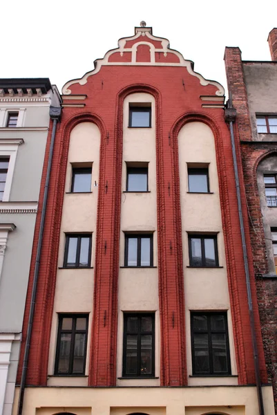 Historiallinen rakennus Torunissa, Puola — kuvapankkivalokuva