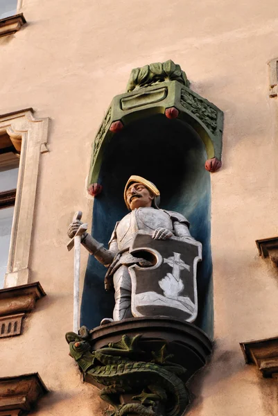 Статуя рыцаря — стоковое фото