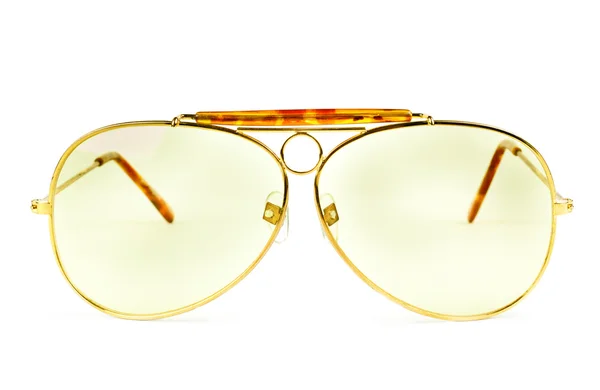 Κίτρινο γυαλιά ηλίου που απομονώνονται σε λευκό φόντο — Φωτογραφία Αρχείου