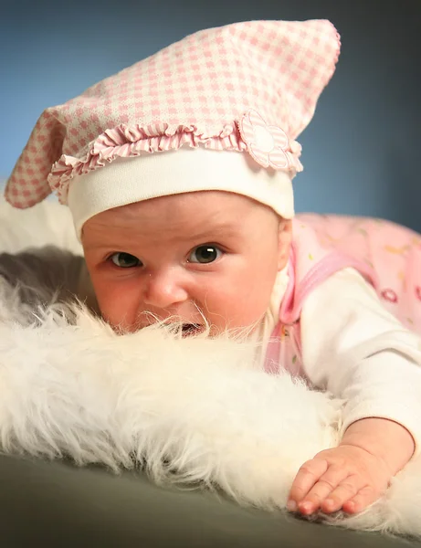 Μωρό σε λευκό — Φωτογραφία Αρχείου