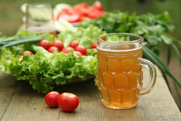 野菜とビール — ストック写真