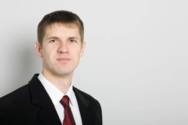 Retrato de um belo jovem empresário — Fotografia de Stock