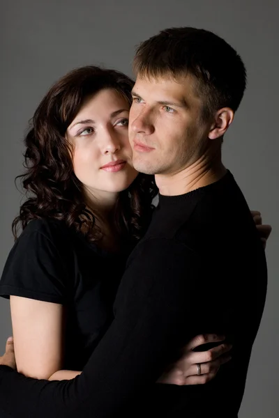 Retrato de una pareja joven — Foto de Stock