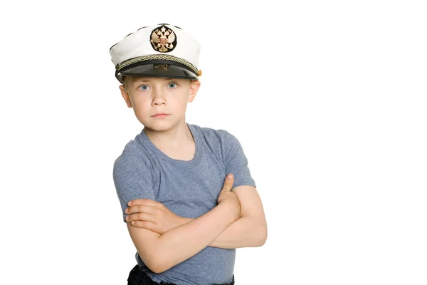 Ładny chłopak w czapce morze — Zdjęcie stockowe
