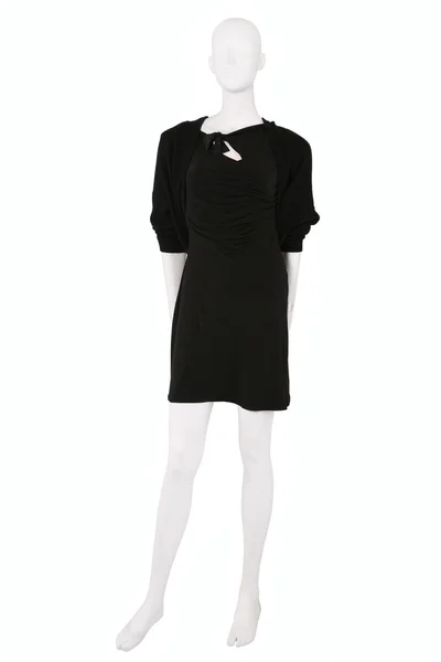 Küçük siyah elbise ve bir hırka giymiş bir manken — Stok fotoğraf