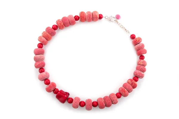 Elegantní korálový náhrdelník s mělkým dof — Stock fotografie
