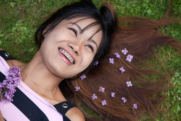 Thajská žena s velkým úsměvem — Stock fotografie