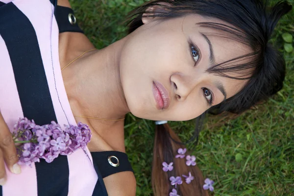 Mladá žena thajské — Stock fotografie