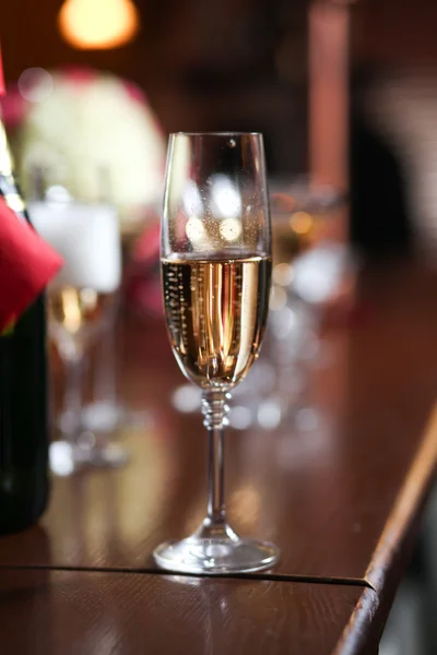 Bicchieri con champagne — Foto Stock