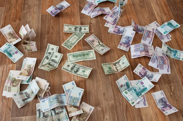 Dollar en roebel bankbiljetten — Stockfoto