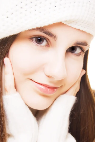 Krásná brunetka v zimní oblek — Stock fotografie