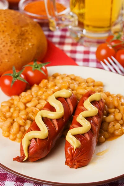 German sausages with white beans — Stock Photo, Image