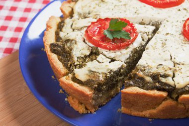 quiche lorraine ıspanak ve domates ile