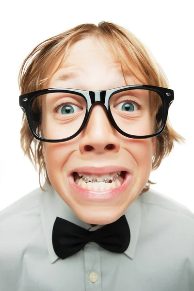 Mladík s zubní rovnátka — Stock fotografie