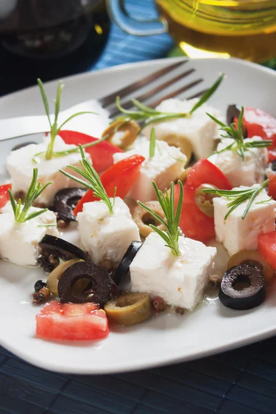 Cheese and olive salad — Stock Photo, Image
