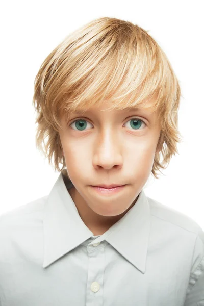 Portret van een jonge jongen — Stockfoto