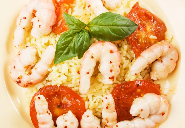 Shrimps with cooked rice — Stock Photo, Image