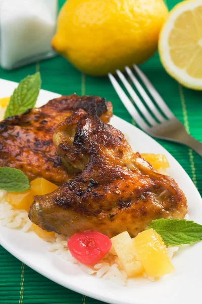 Caribbean style grilled chicken wings — Stock Photo, Image
