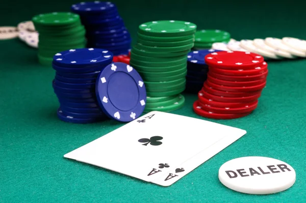 Bingo topları, poker fişleri — Stok fotoğraf