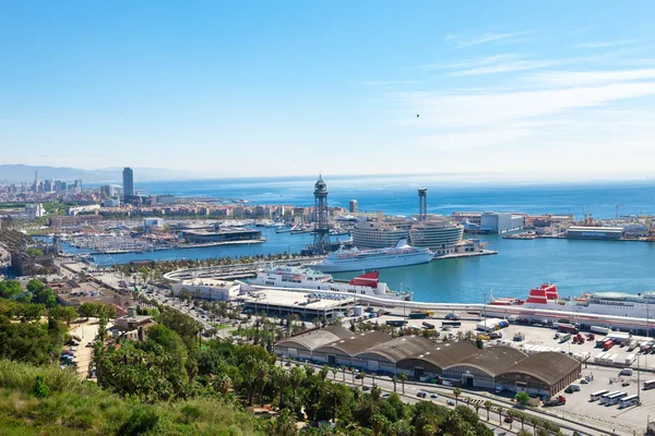 Hiszpania. Barcelona. widok z góry na port morski. — Zdjęcie stockowe
