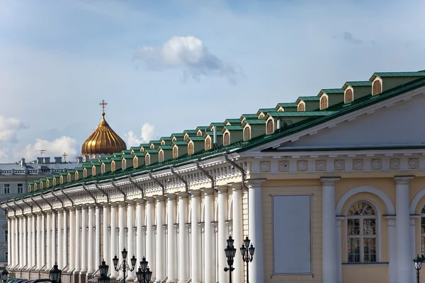 Manezhnaya 广场。中央展览大厅。莫斯科。俄罗斯 — 图库照片